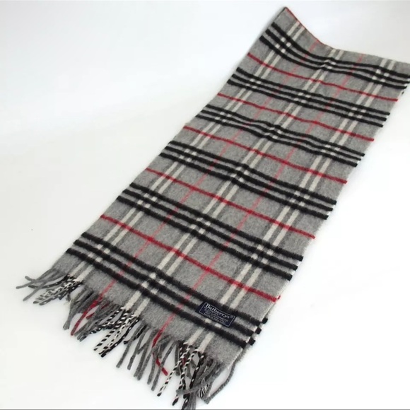 Burberrys Cashmere Scarf - Picture 2 of 4